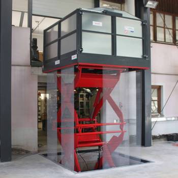 Lifting table as a simplified goods elevator