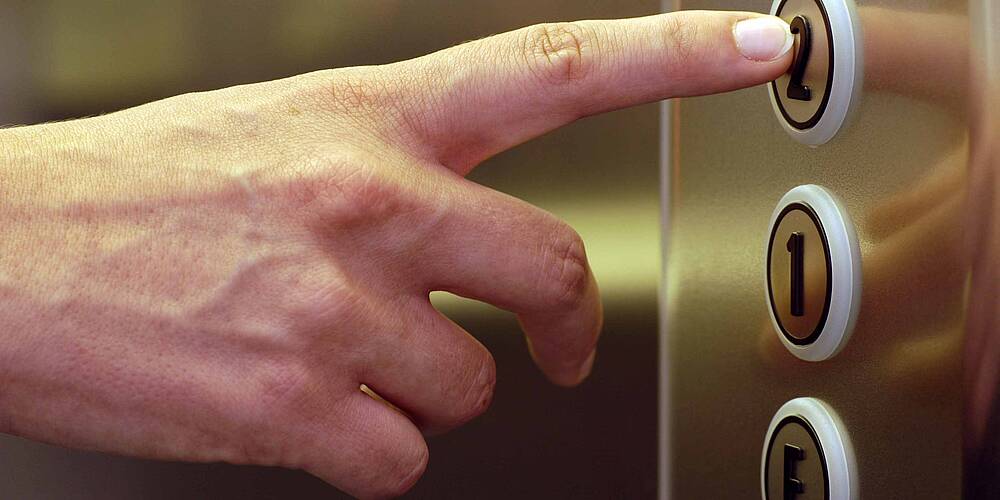 Comparison of elevator drive systems