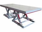 Tandem lift table with greasable bearings